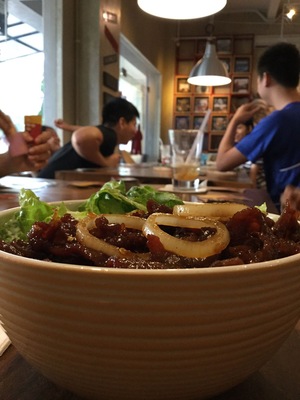 Spicy beef bowl and endless board games to play with all day long! It's a very cool board game cafe.
