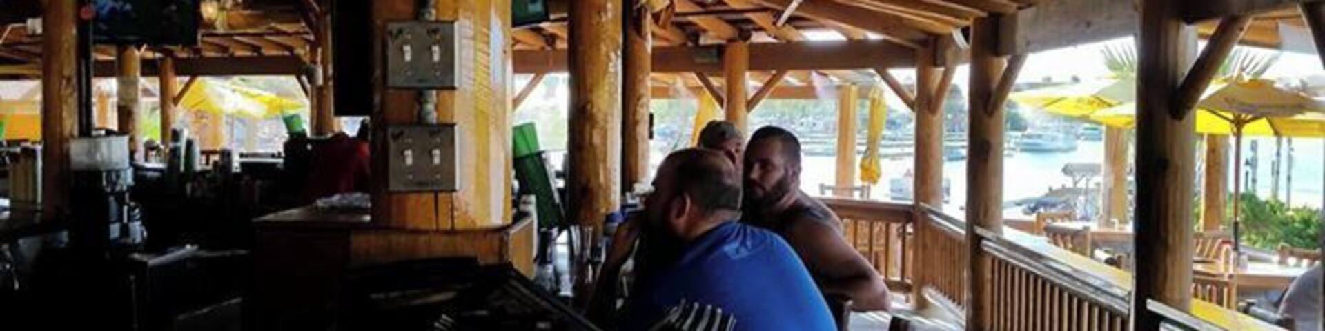 Charming, beautiful outdoor patio overlooking a cove on the Colorado River. Great place to share a cocktail bucket with friends. We want to come back here and stay in the cute cabins with friends. Food is yummy, too!
#cocktails #California #ColoradoRvier #Pirate #food #outdoors #marina