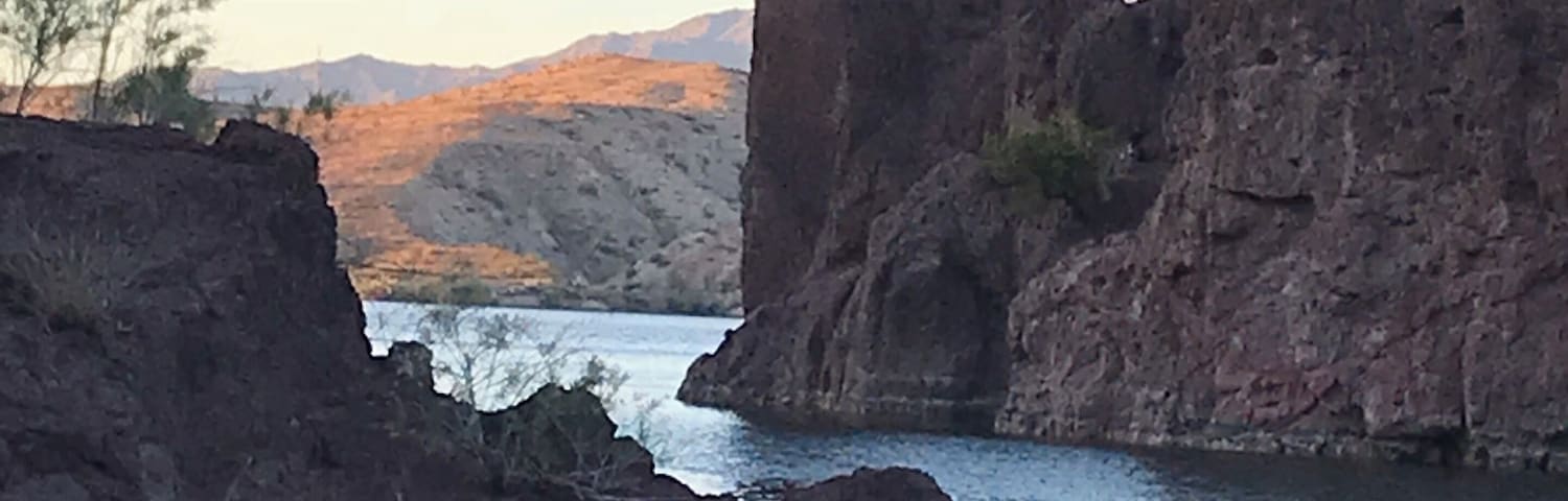 A sunset cruise out of Lake Havasu was amazing