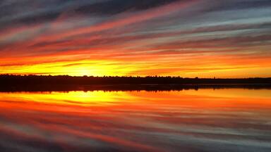 Absolutely stunning sunset and reflection. Look at these colors! I don't want the summer to end yet. #EndlessSummer