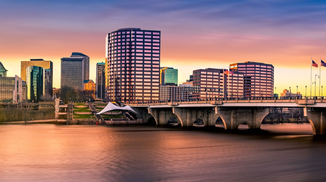Hartford skyline and Founders Bridge at sunset. Hartford is the capital of Connecticut.