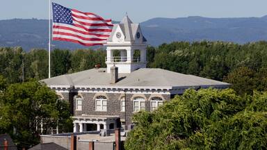 Columbia County Courthouse, St. Helens, Oregon