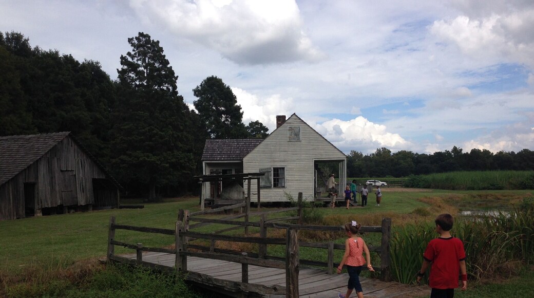 Visit our blog, FrugalFamilyTravelers.blogspot.com to learn more about this location and to discover more great places to visit as well as great free travel itineraries:
(Amazing living history site with historic buildings and artifacts!)
http://www.frugalfamilytravelers.blogspot.com/2014/09/don-miss-days-at-lsu-rural-life-museum.html?m=1
Follow us on Facebook: https://www.facebook.com/frugalfamilytravelers?ref=hl
#architecture
#StunningStructures