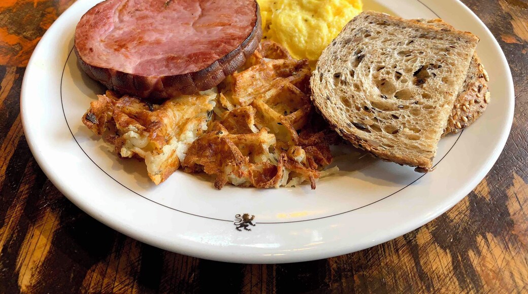 Excellent Hungry Badger Ham breakfast platter.