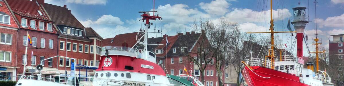 Hafen von Emden, mit Seenotretter Georg Breusing und Feuerschiff Deutsche Bucht !
