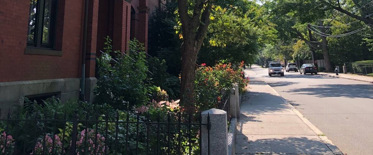 Don’t tell the locals, but this is my secret FREE PARKING place for Fenway Park for their 7 pm games or Sunday all day.  It’s 2 hour parking until 8 pm so technically you shouldn’t arrive earlier than 6:00
PM, but I arrived at 5:30 ish and nary a ticket officer to see.  Saved $40-$50 on parking in an overcrowded lot and traded hassling with ticket vouchers and crowds for an enjoyable and easy and most important safe walk.   You just have to be out by 2:00 am.