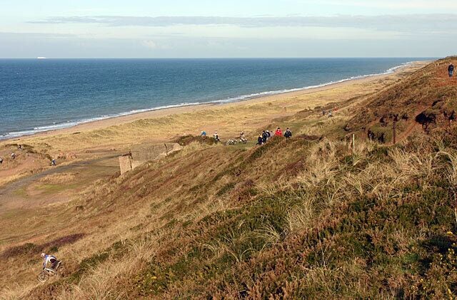 A noisy wilderness. This sensitive zone of sand, grass and heather has become a huge playground for motorbikes. It seems to be an official site, but I was surprised by the extent of the tracks and the enormous erosion of the area by cars and bikes.