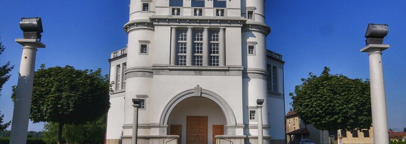 Slučajno sem naletel na to cerkev in vesel sem da sem, res je fotogenična ... :)
#Odranci #church #Slovenia