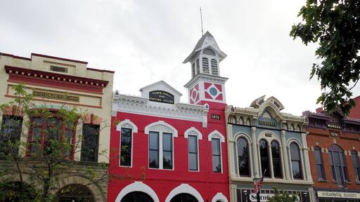 By worlds stanards this town is almost brand new. But when you look at the year placards on these building this town has seen a lot of American history. #OnTheRoad
