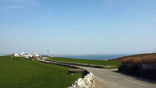 The Howe. Looking ENE along the A31.