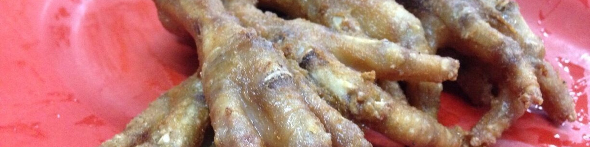 This shop is famous for its fried chicken feet. Have a try. The look might be a turn off but the taste is good.