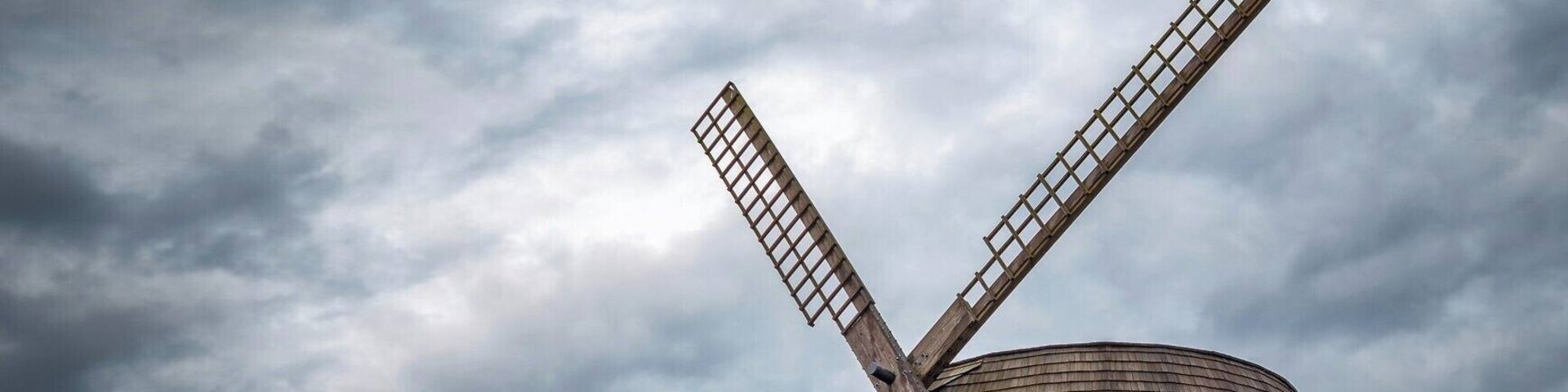 A cool windmill at the side of the road!
#BVStrove #windmill #estonia #melliste