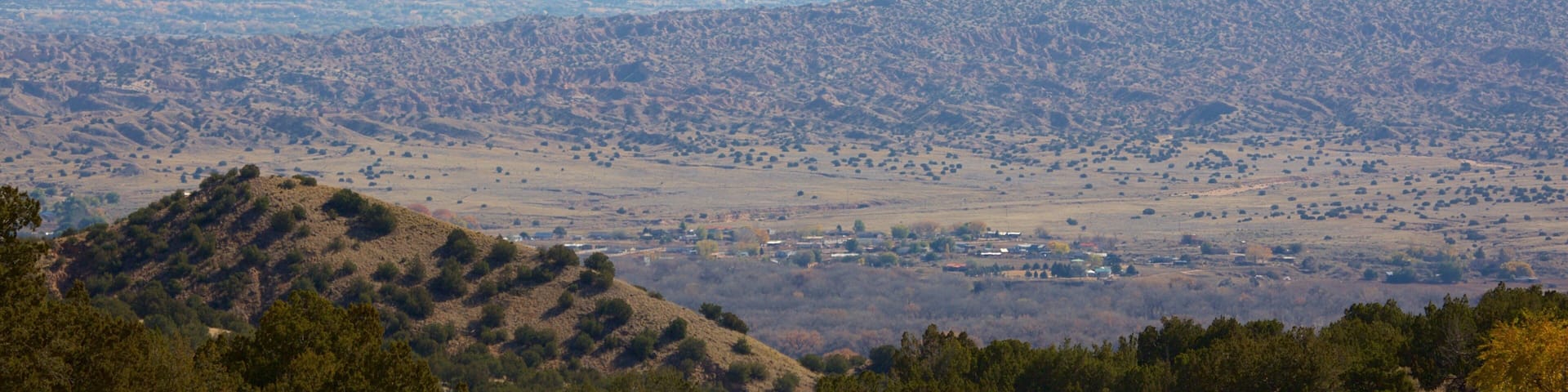 Espanola showing mountains