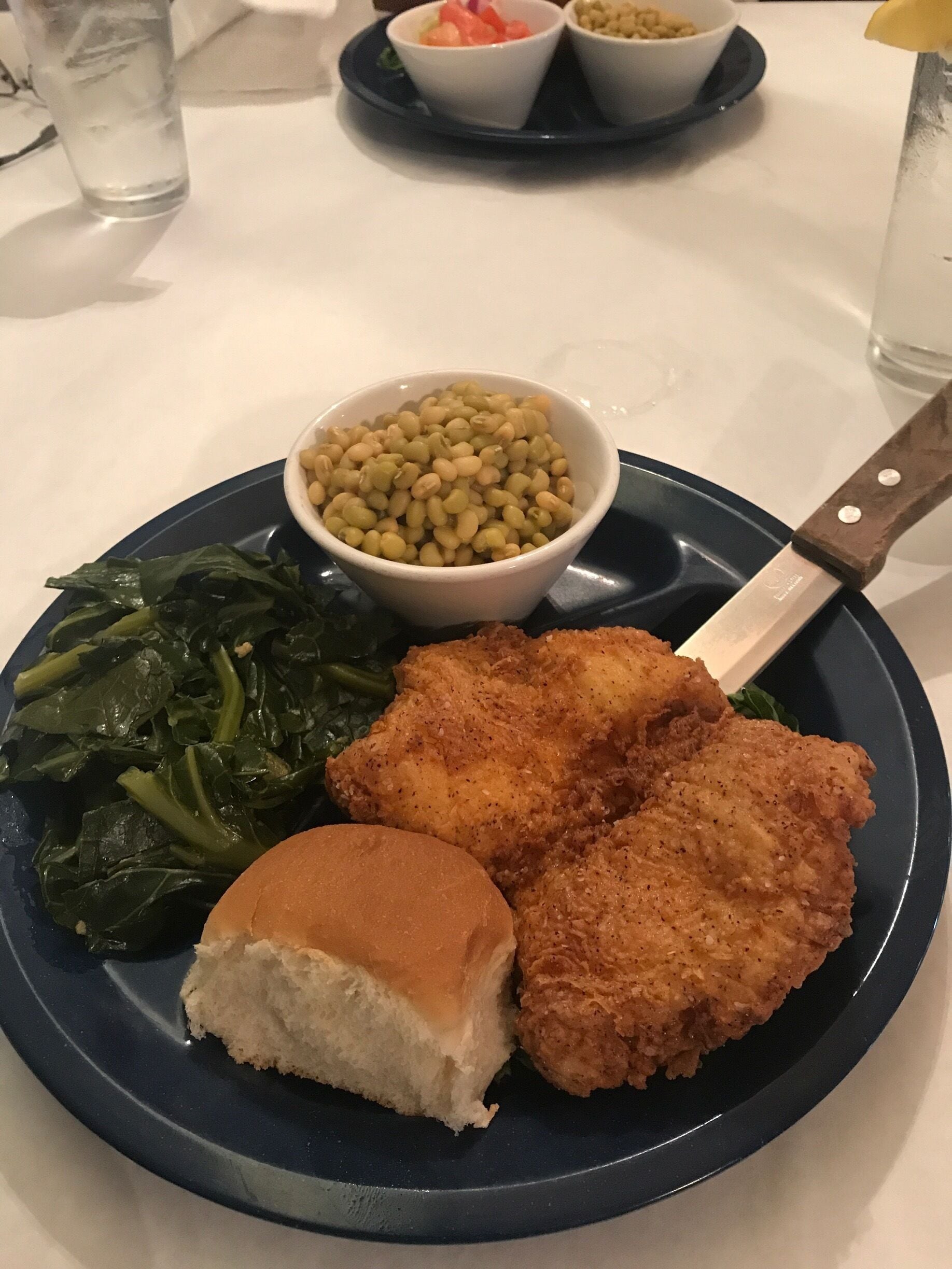 Excellent southern food, River Grill.