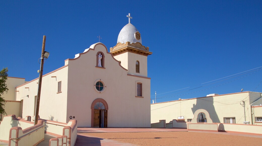 Texas Mountain Trail showing a church or cathedral