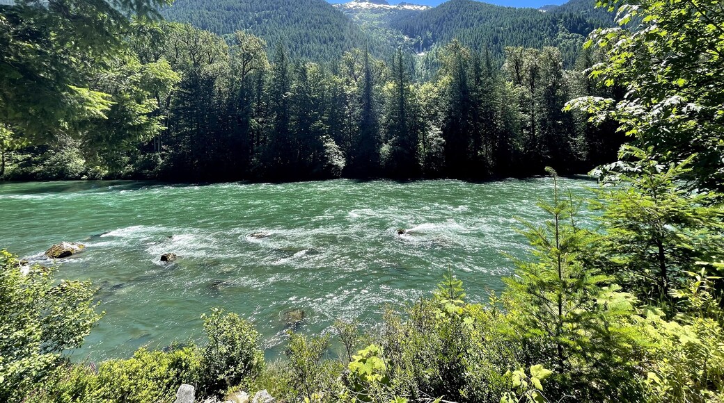 North Cascades Scenic Highway