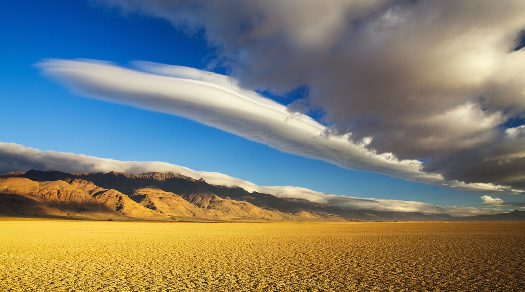 Clouds rolling over Steens Mountains