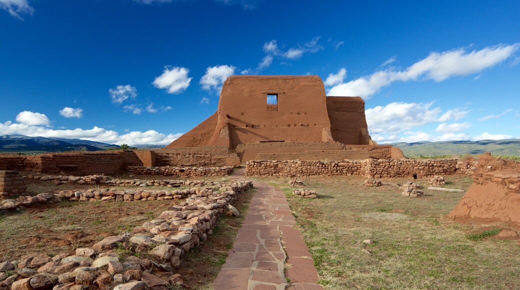Santa Fe Trail showing building ruins and heritage elements