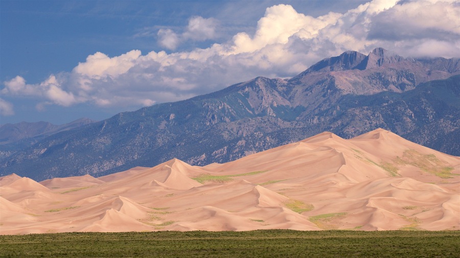 Los Caminos Antiguos featuring mountains and tranquil scenes