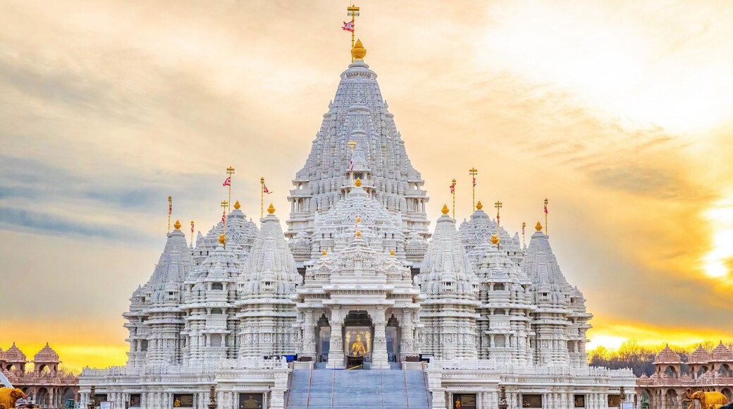 Scenic view of Akshardham Mahamandir temple at BAPS Swaminarayan Akshardham