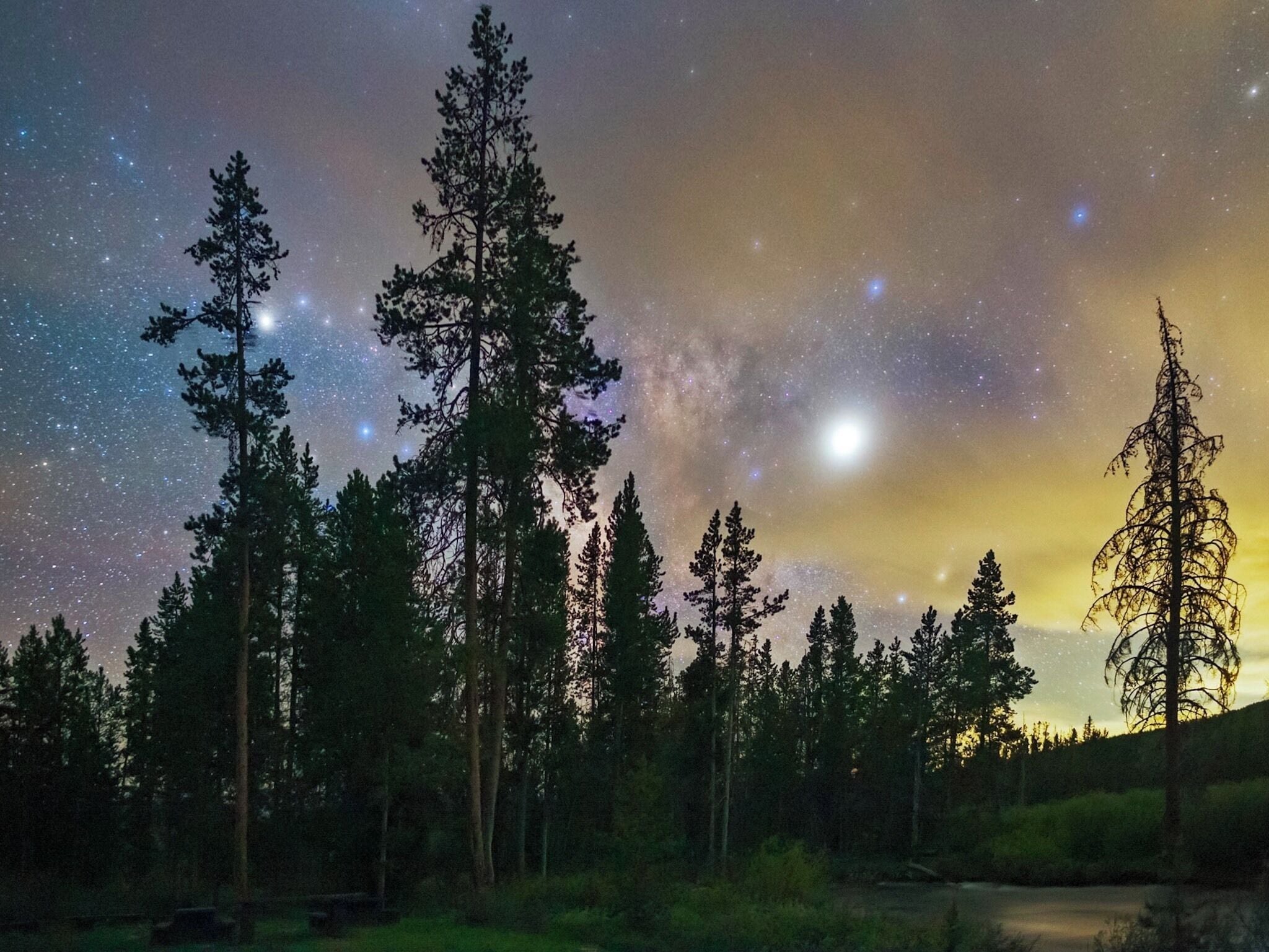 If the clouds hadn’t rolled in, it would’ve been a perfect night for astro photos. I took a month-long cross-country trip to see the West. One night I ended up here, just a little bit north of the Uintas. I’d never been to Utah before, and I got to the campground well after dark. I had an idea what animals were in the area, but wasn’t sure if any were right around me. After each shot I had to shine my light around to see if anything was stalking me. Luckily I was all by myself, with nothing but the wind blowing through the trees and the sound of the river rushing by my side. #adventure