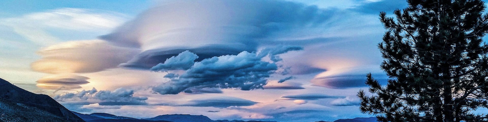 I watched the clouds roll around the side of the mountain. They looked like a scene from a movie and I well expected UFOs to come popping out.
Sunset, March 28th 2016
From the Eastern Sierras on the Nevada side #blue