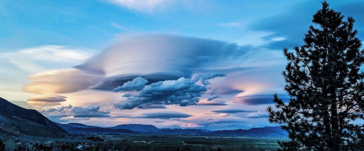 I watched the clouds roll around the side of the mountain. They looked like a scene from a movie and I well expected UFOs to come popping out.
Sunset, March 28th 2016
From the Eastern Sierras on the Nevada side #blue