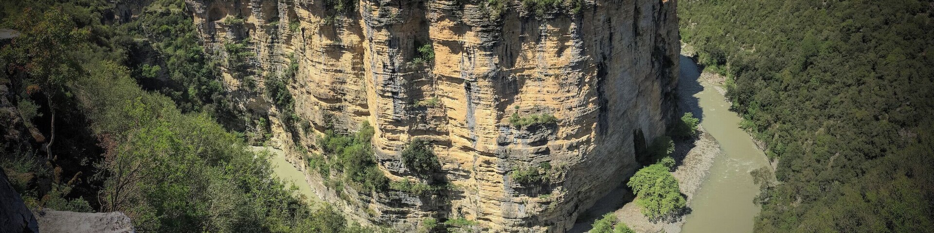 'The low-level ride allowed for a better look around – and marvel we did! High steep whitish rocks framing the azure dream, with birds flying freely amongst the vegetation ushering its way into the picture. For a moment, I thought of Rio Azul in Mexico and my mind could only list South/Central American waterways to hold as much lushness as Osumi. A true wonder! ...completed by the glorious waterfalls under which I felt simply happy. A highly-ranked candidate as the River God, huh?'
#waterlust