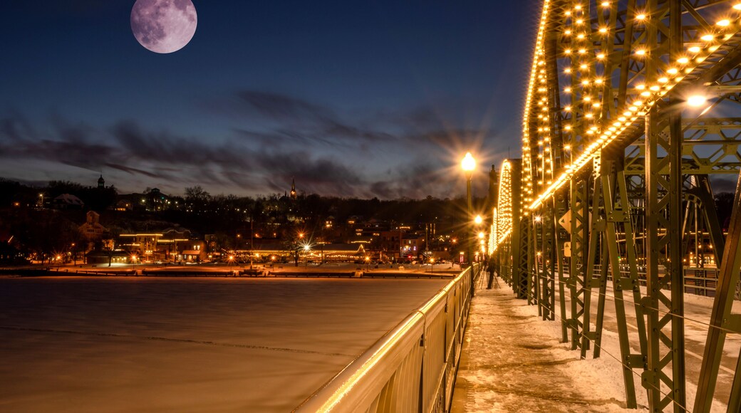 Night view of Stillwater from lift bridge under the Moon