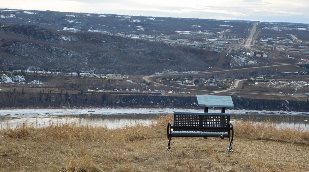 12 Foot Davis Lookout.
Gorgeous view of Peace River Valley.