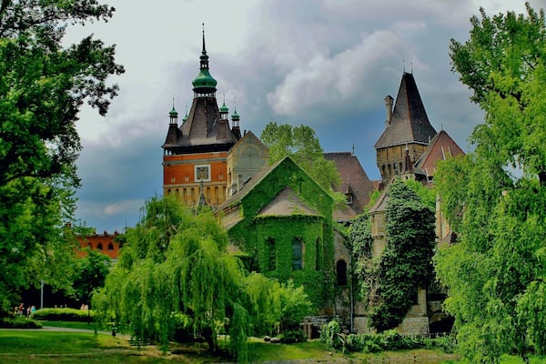 Budapest
Dream castle
#Hungary
#Parks Photo Chalenge
