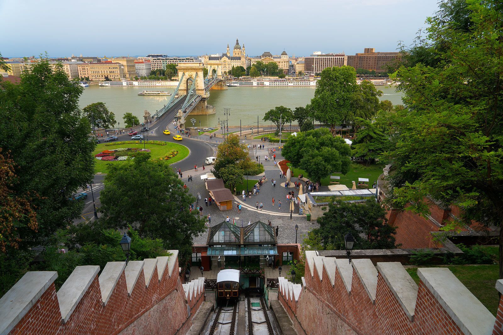 You can take this Funicular for an easy access of the Buda castle or you can take the stairs.

https://www.alwayswanderlust.com/budapest-sights-buda/