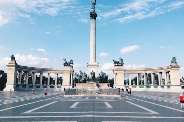 #budapest #heroessquare #architecture