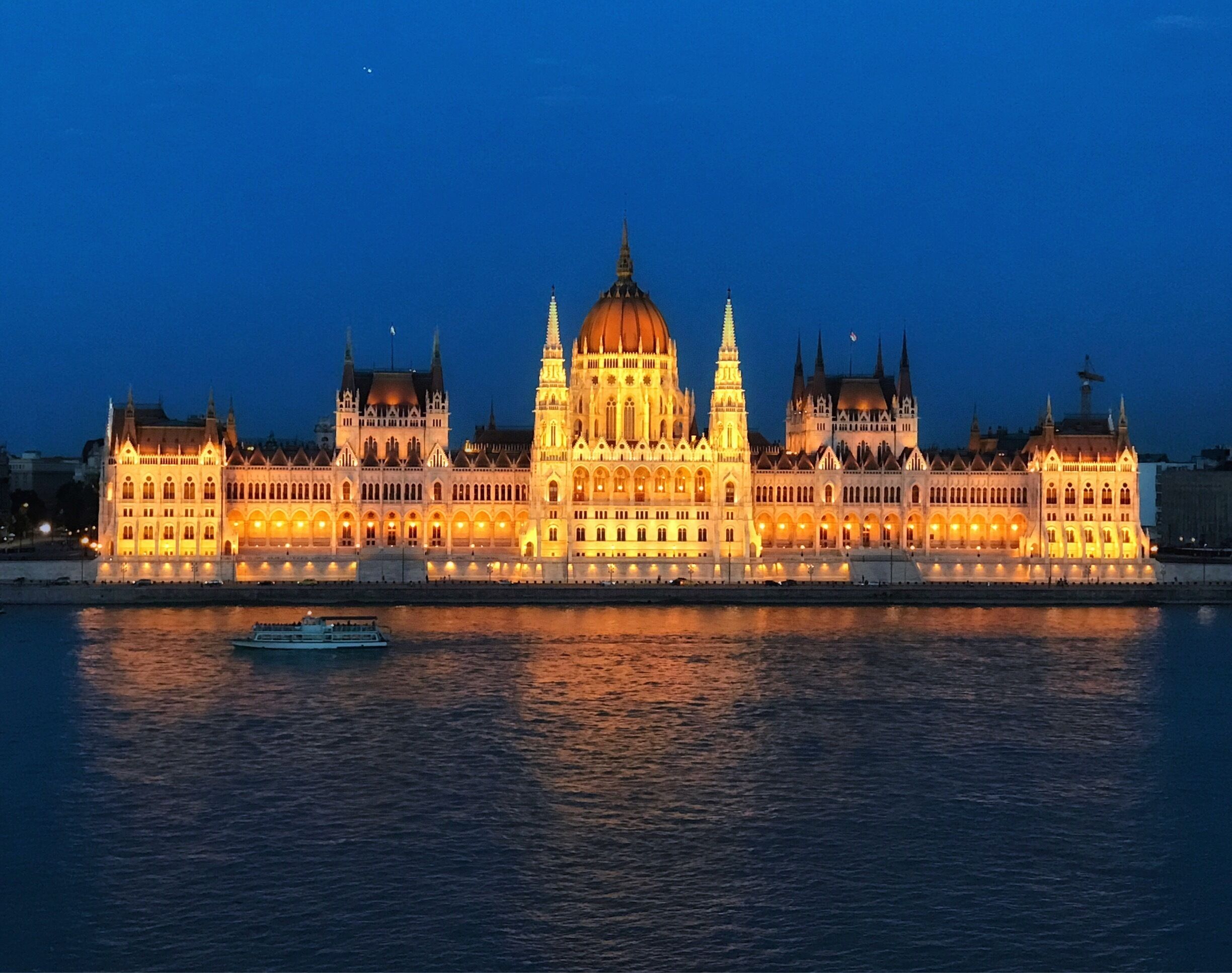 Visited Budapest for the first time. Found a renovated Airbnb just across from the Parliament Building. The evening was my favorite time to watch all the boats traveling up and down the Danube for tours.
#architecture #europe
#budapest