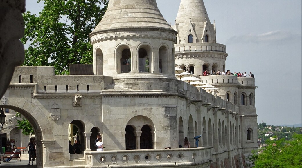 Fisherman’s Bastion is one of the top Budapest attractions. The present day lovely lookout towers / decorative fortification of Fisherman’s Bastion were built in the 19th century to serve as a lookout tower. #Budapest #Culture #History