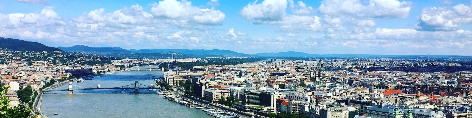 Overlooking the River Danube. Loved Budapest-a very pretty, clean and friendly city, with lots to explore. Would have loved more time here to capture the sunset by night. Hopefully I'll be back! #Budapest #Hungary #Chainbridge #Danube