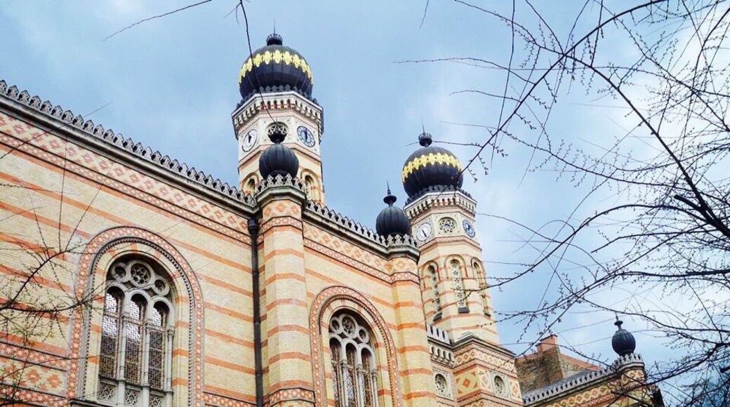 Great/Central Synagogue. Biggest synagogue in Europe.