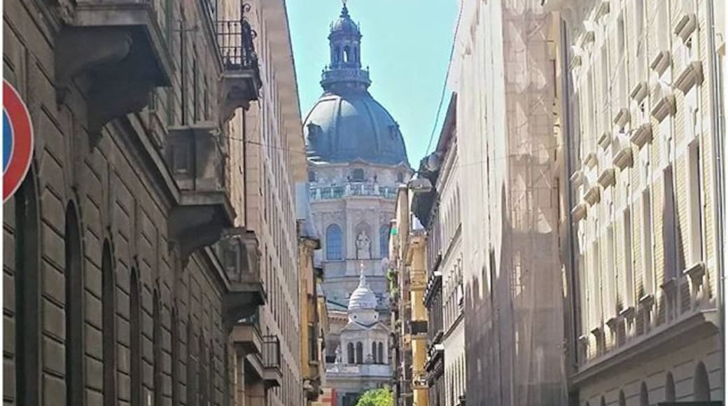 #bp #budapest
#THISISBUDAPEST 웃유흣
🍺🍔🍟🍗🍖🍹🍝🍛🍕🍴🍡🍰🎂
#будапешт #сладкийбудапешт #венгрия #sweetbudapest
#archidaily 21e