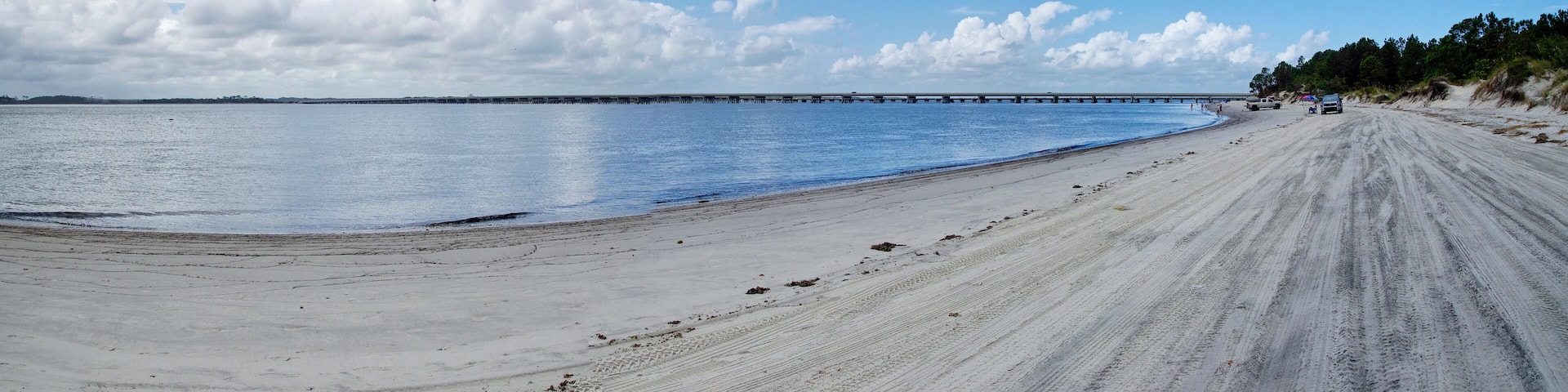 Fernandina Beach on Amelia island on October 22, 2017. People often come by car to the beaches to fishing, take some sunbathe and swim in the Atlantic ocean. Florida, USA
