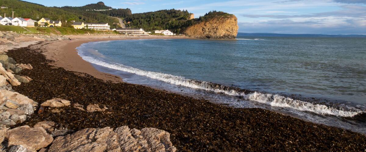 Beautiful view of the "anse du nord" (north cove) in Percé, Canada