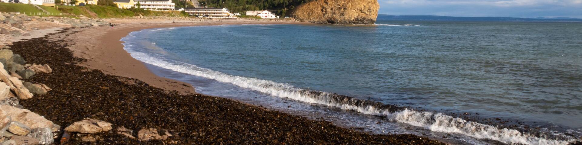 Beautiful view of the "anse du nord" (north cove) in Percé, Canada