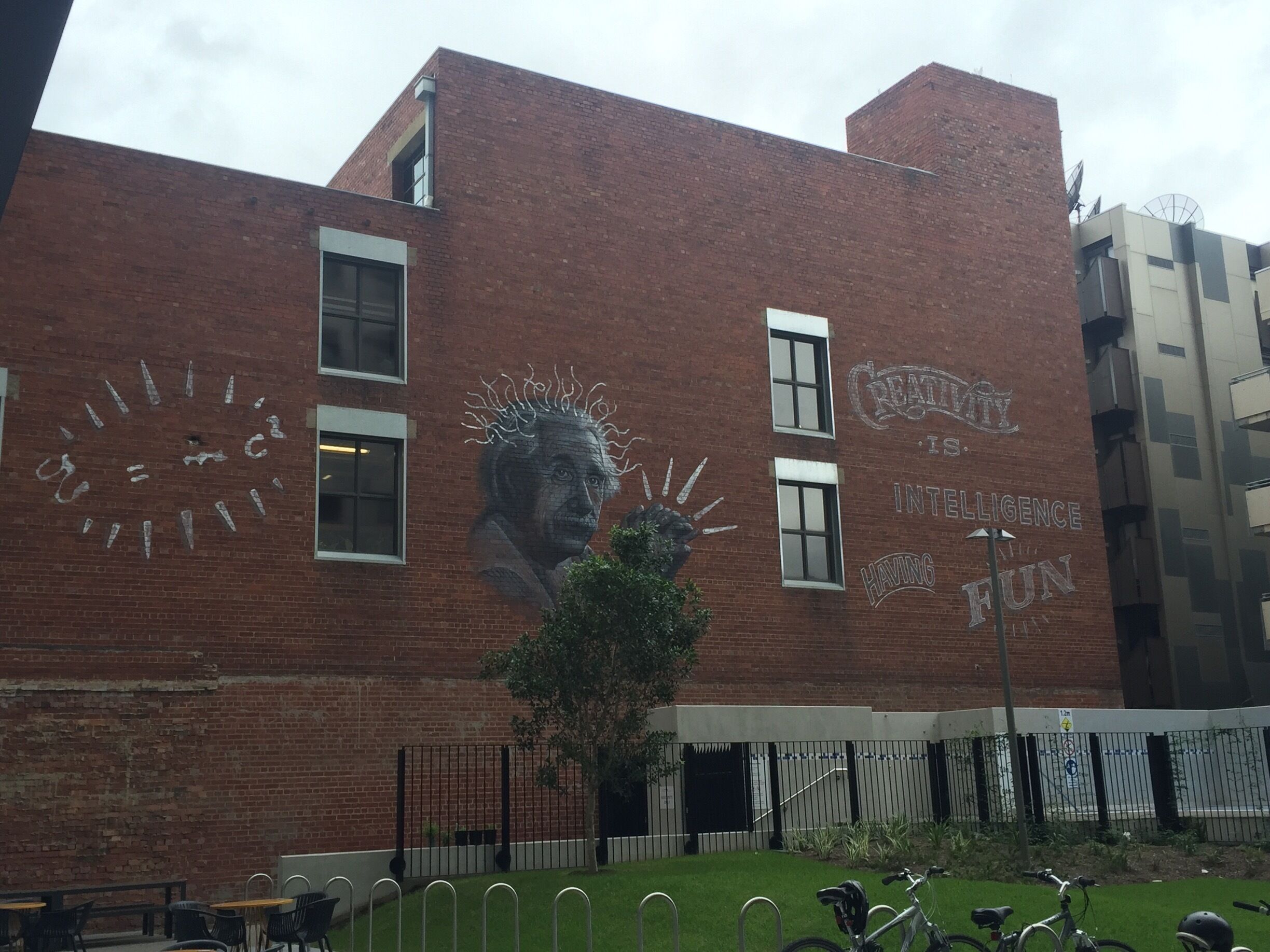 I have am always so fascinated by wall art! I think it is such an incredible thing. So I had to share this one I found while traveling in Melbourne, Australia. 