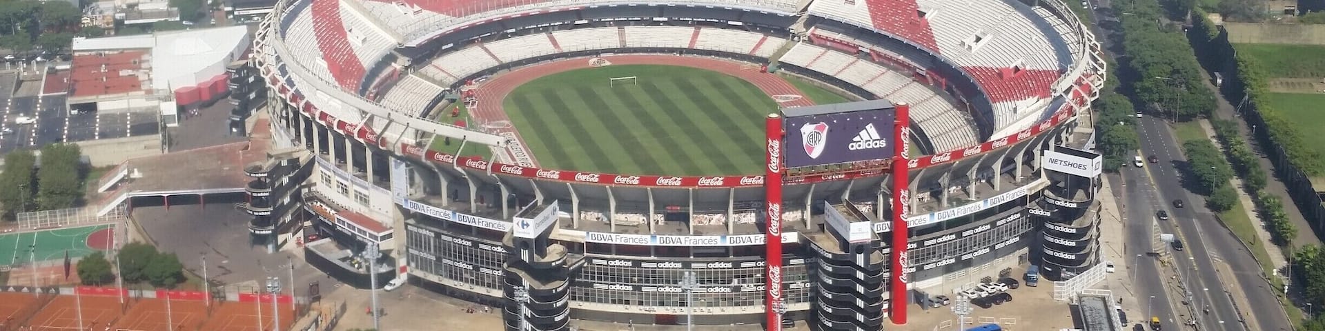 Almost 15 rounds, the plane could not land because of the fog...nice view at least!