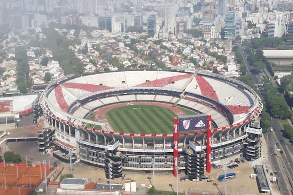 Almost 15 rounds, the plane could not land because of the fog...nice view at least!