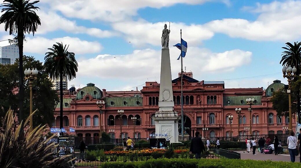 The famous Pink Palace where Evita Peron regularly speaks at the balcony in front of the Argentines.