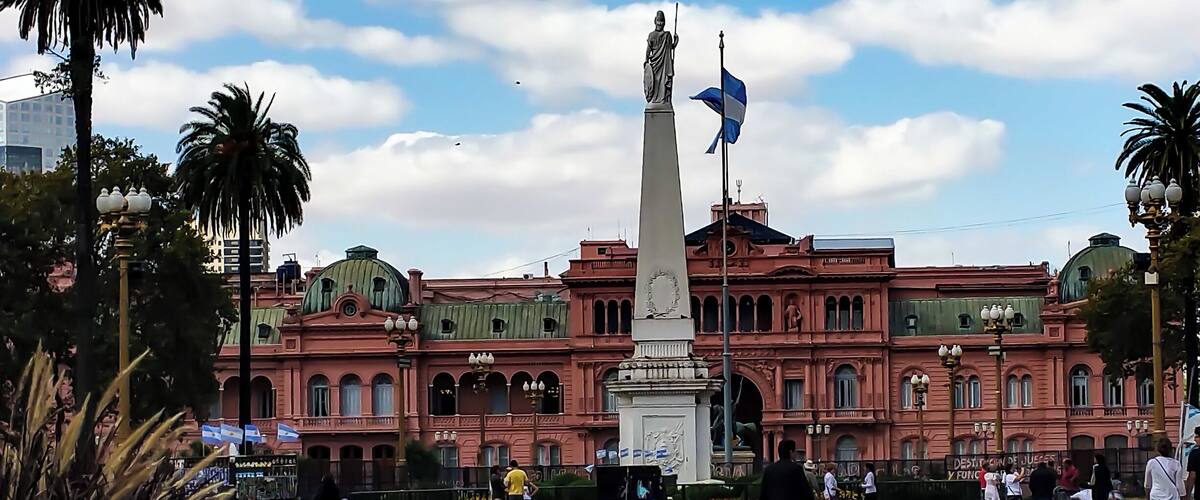 The famous Pink Palace where Evita Peron regularly speaks at the balcony in front of the Argentines.