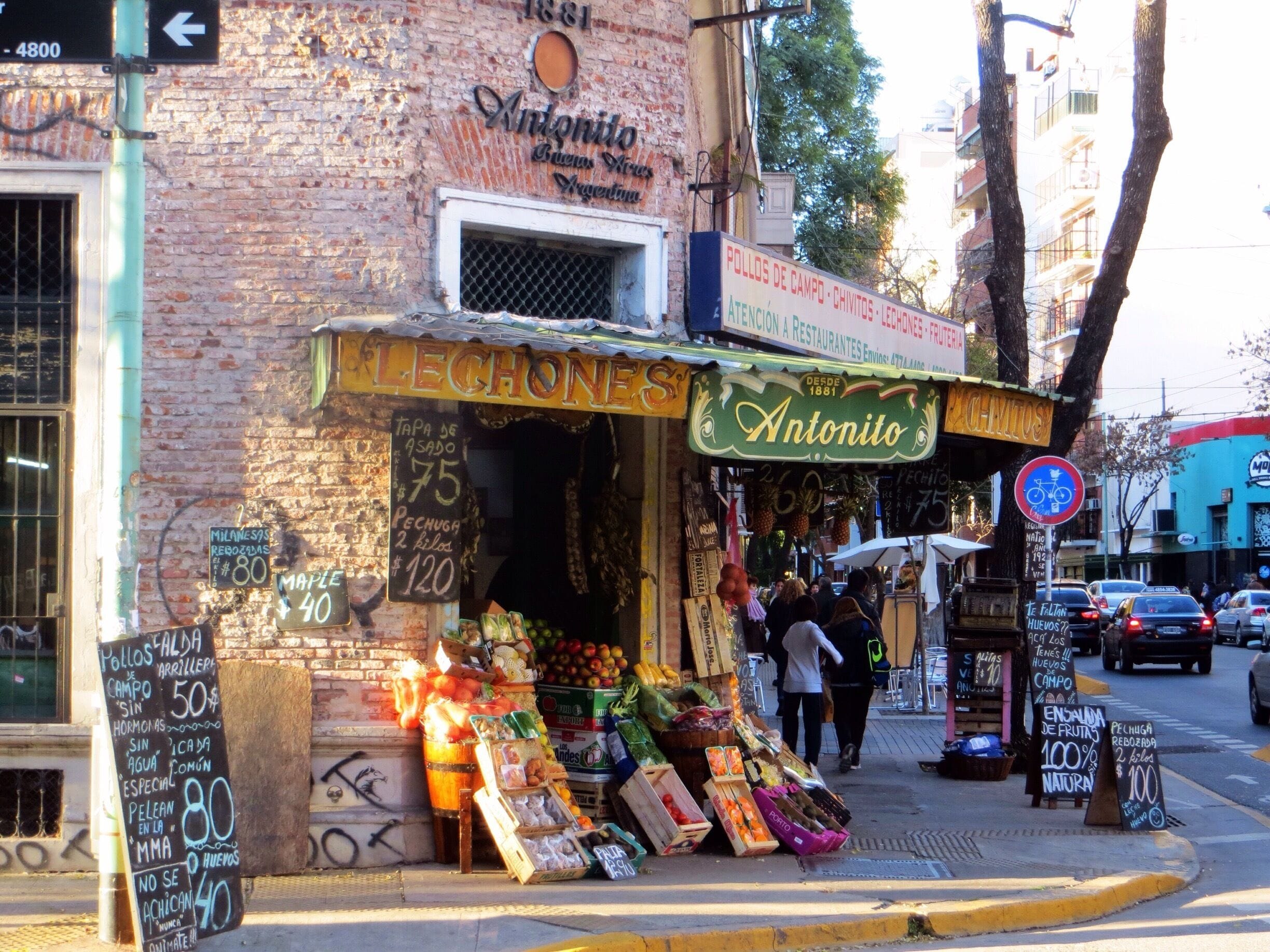 Stroll through the Palermo Soho neighborhood of Buenos Aires and you'll find these markets.  #springfun
