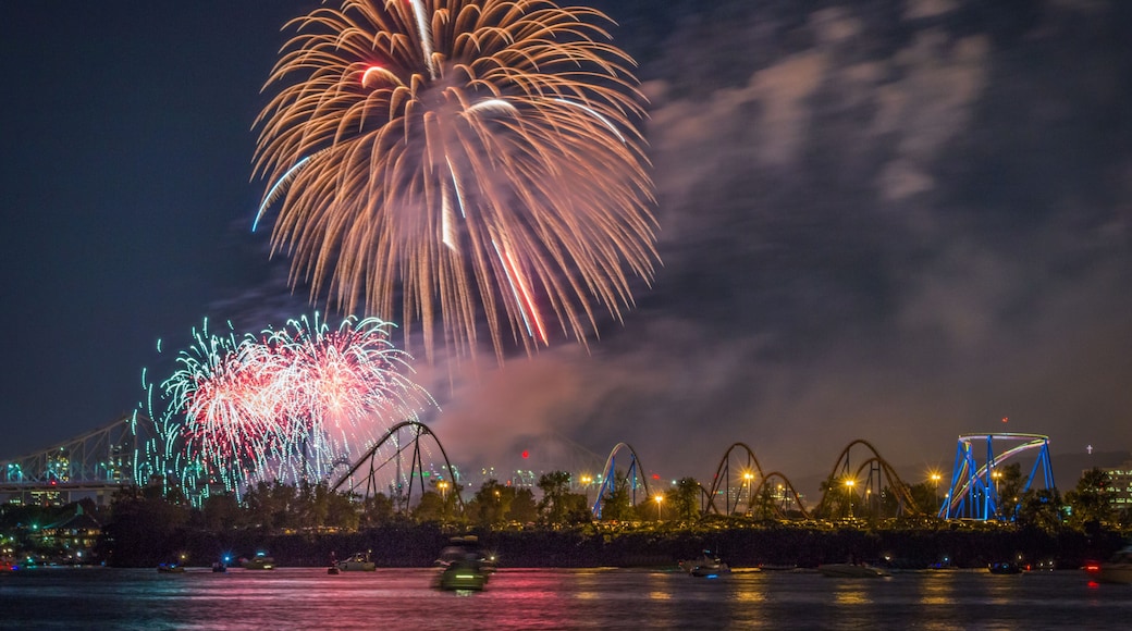 FIREWORKS OVER ST LAWRENCE RIVER