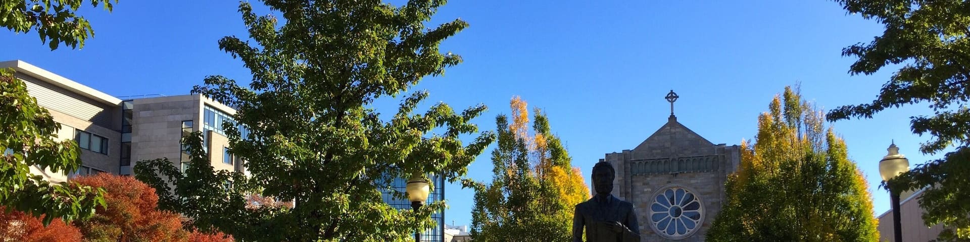The center of campus at my alma mater, Canisius College, on a beautiful fall day.
#gogriffs
#lifeatexpedia
