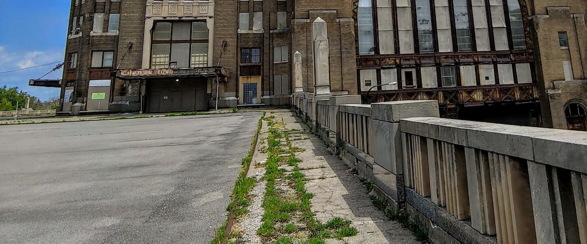 Opened in 1929 and designed to handle over 200 trains and 10,000 passengers daily, the Buffalo Central Terminal has sat mostly quiet since the last passengers were served in 1979.